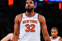 爱游戏在线入口 -纽约尼克斯迎欧冠关键赛，加时末段篮板制胜，话题不断，训练强度明显提升(asetofkeysis还是are)