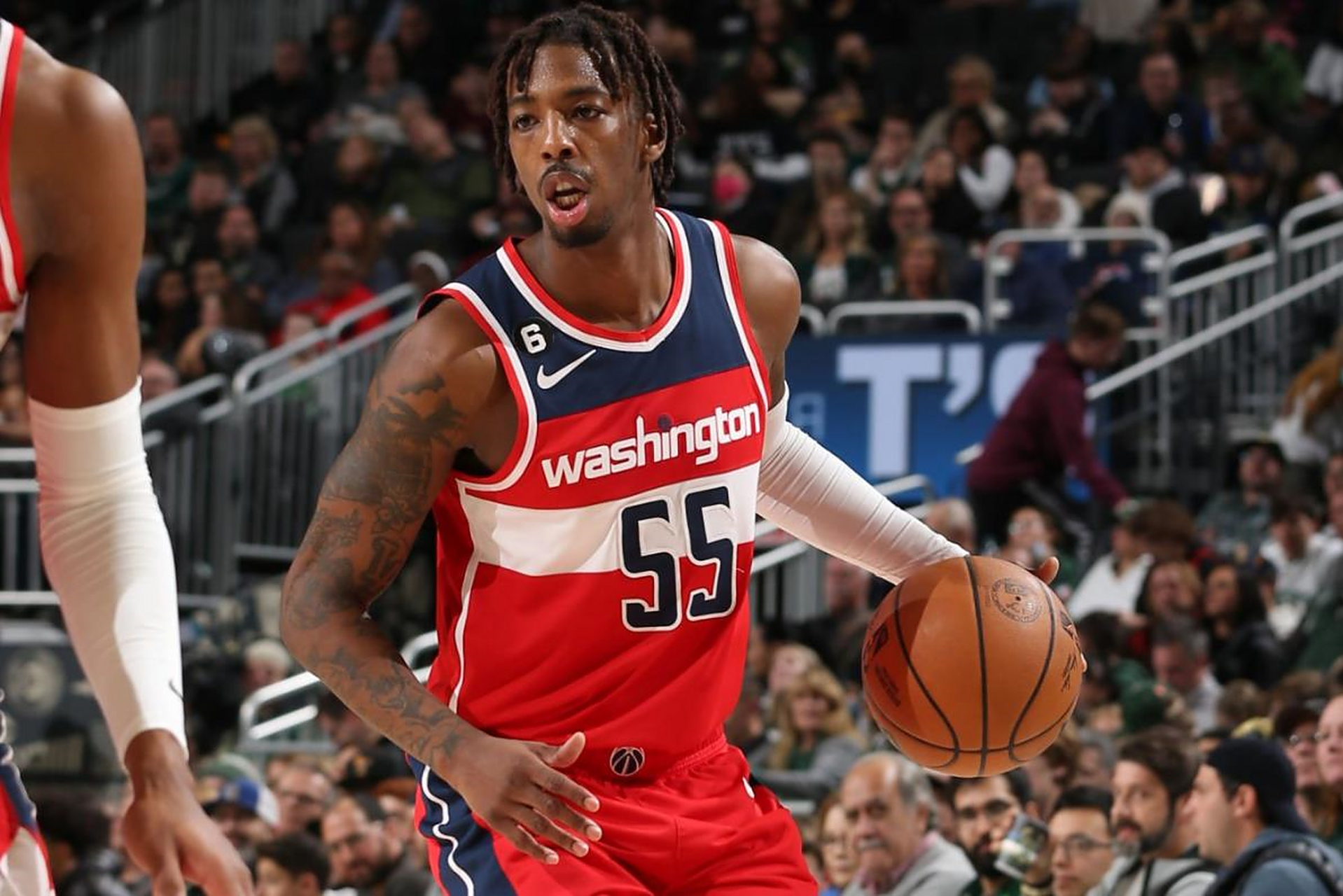  葡超赛程吃紧，密尔沃基雄鹿加时末段伤情更新，气氛紧张，心理建设被强调